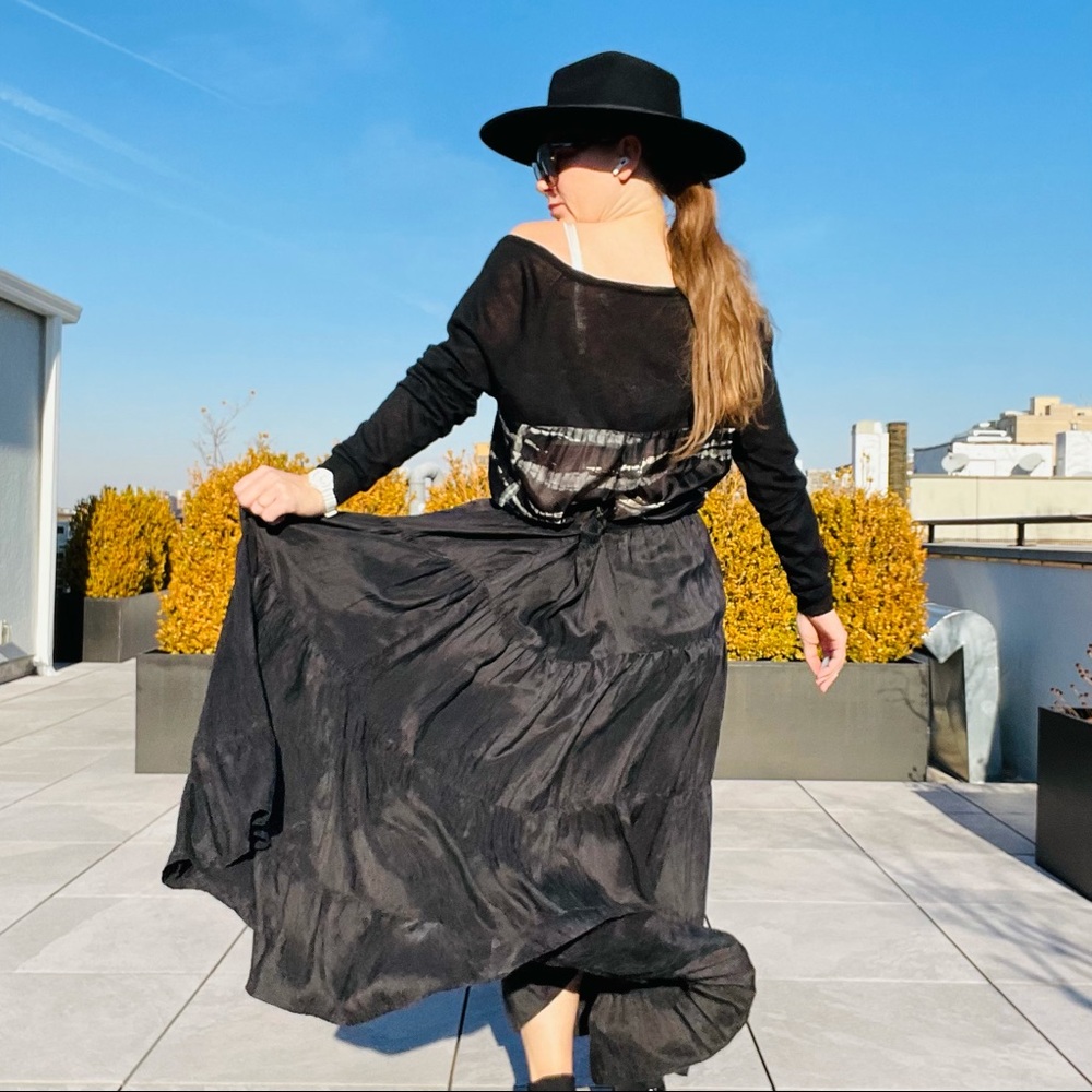 DIALOGUE 100% Silk Layered Tiered Elastic Waistband Maxi Black Full Circle Skirt - Picture 10 of 17